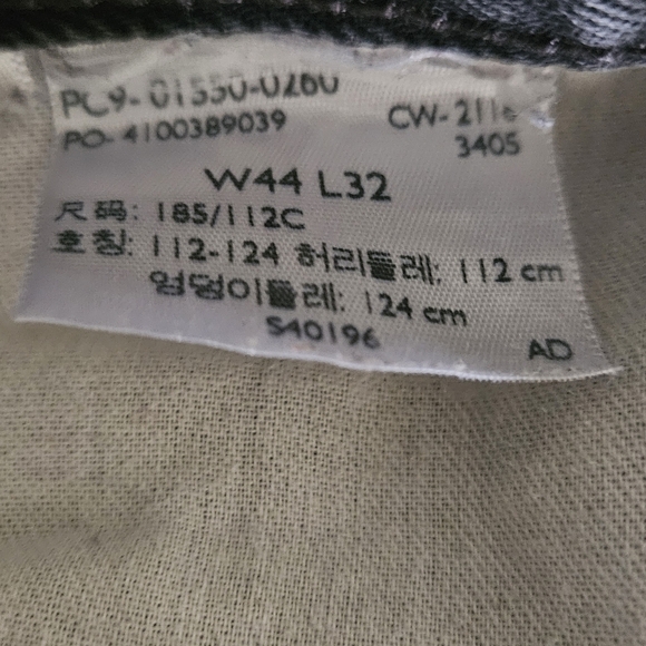 Levis 550 Relaxed Fit Black Denim Jeans Mens 44x32 - Picture 5 of 5